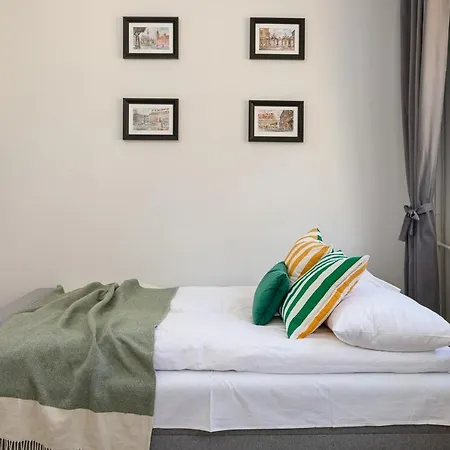 Rent Like - Piekarska 6 *
