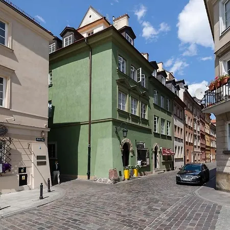 Rent Like - Piekarska 6 Warsaw